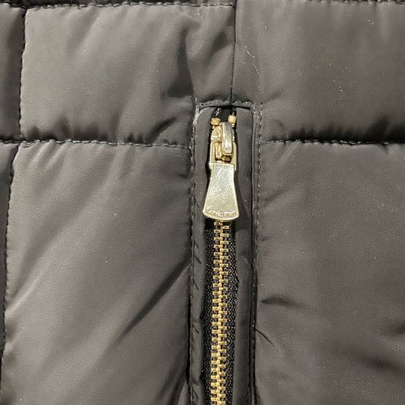 Calvin Klein - Picture 10 of 10